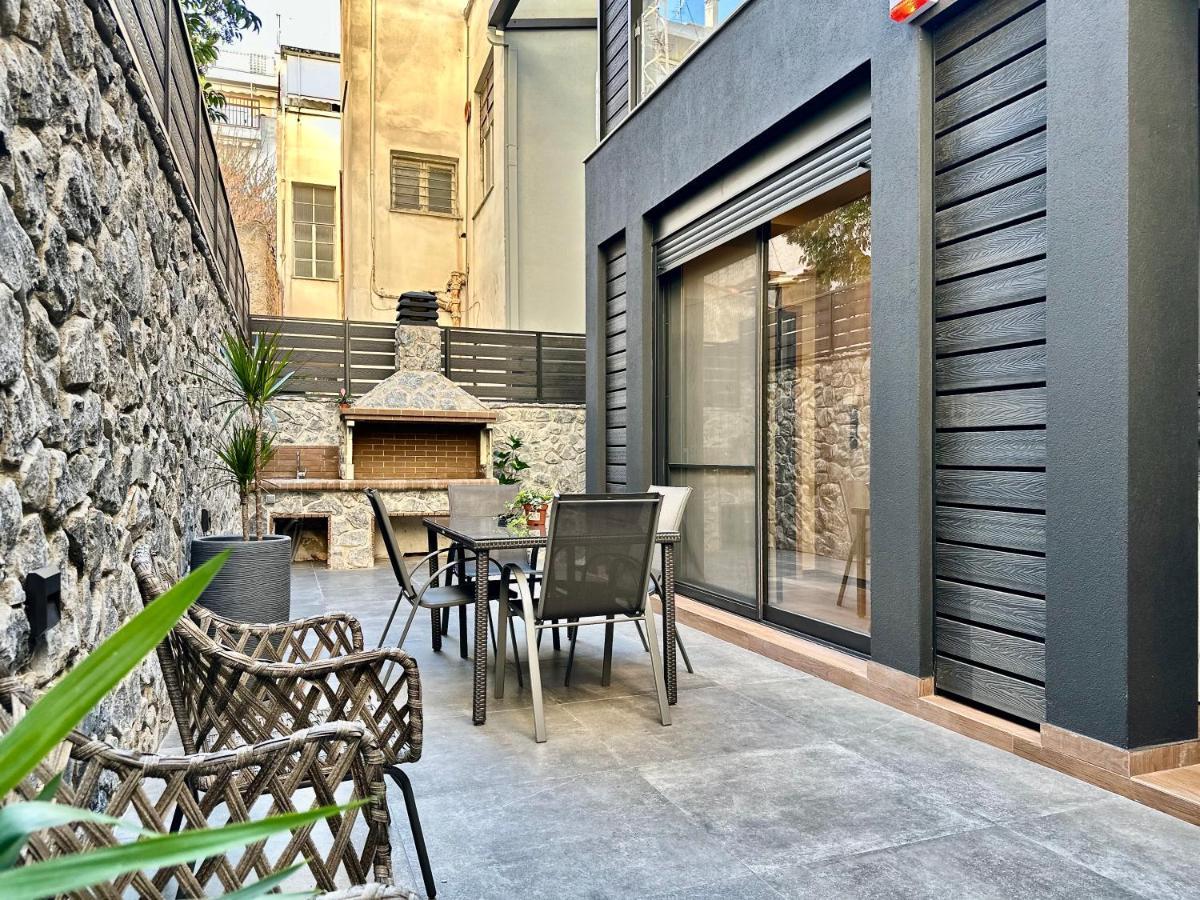 T&T Luxury Apartments - Rooftop Jacuzzi アテネ エクステリア 写真
