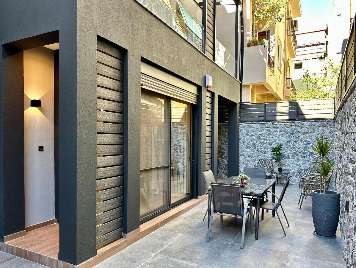 T&T Luxury Apartments - Rooftop Jacuzzi アテネ エクステリア 写真