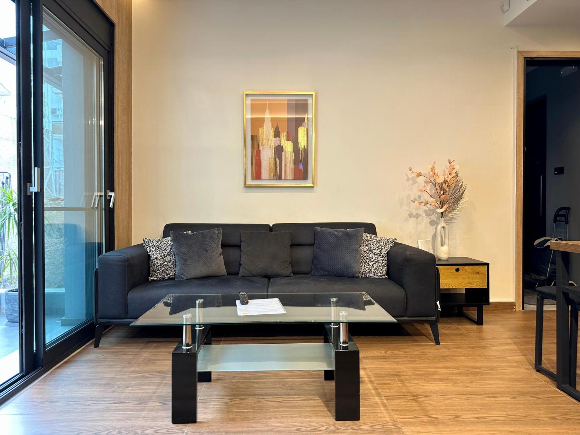 T&T Luxury Apartments - Rooftop Jacuzzi アテネ エクステリア 写真